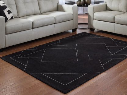 Bradenton Furniture Outlet - Ashley Furniture - Marav Rug - 5' x 7' Area Rug / Black/White - R407532