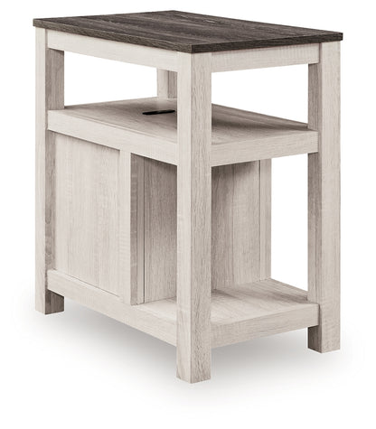 Fendenmore Chairside End Table
