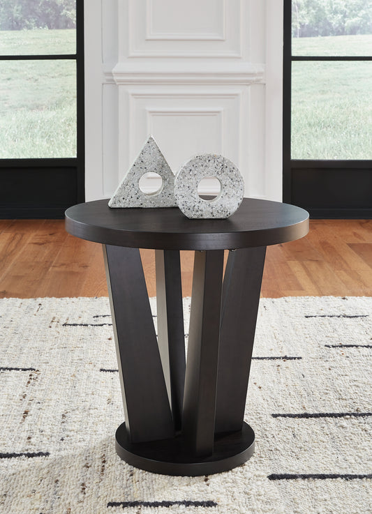 Bradenton Furniture Outlet - Ashley Furniture - Chasinfield End Table - Round End Table / Dark Brown - T458-6