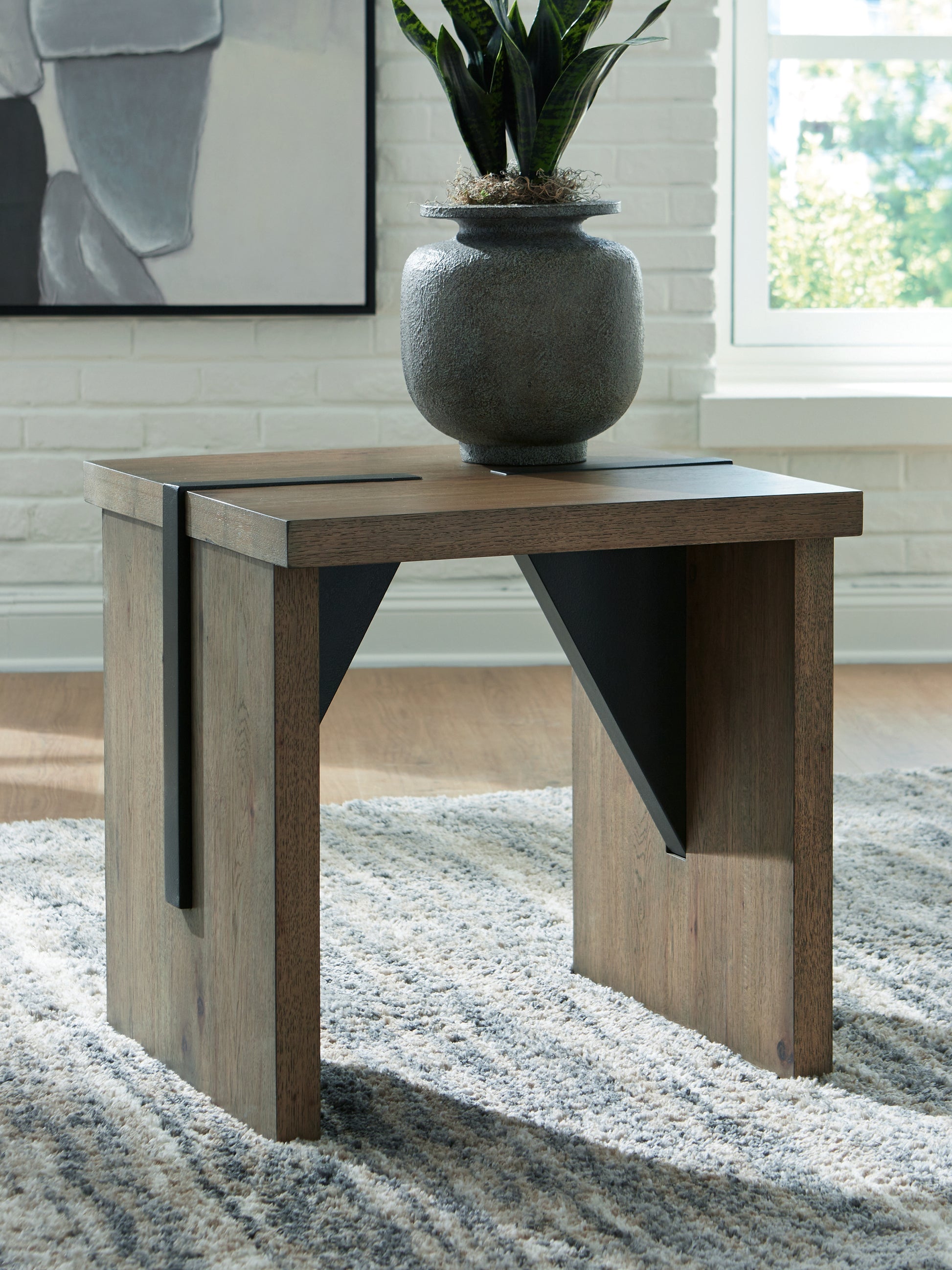 Bradenton Furniture Outlet - Ashley Furniture - Kandinew End Table - Square End Table - T554-2