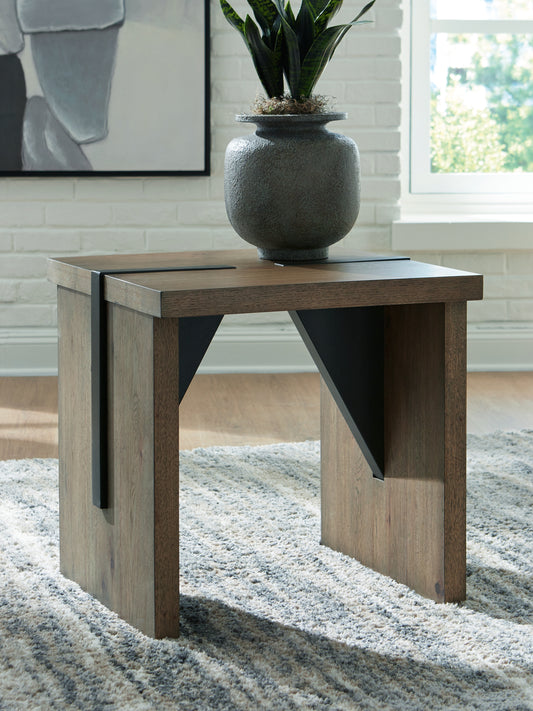 Bradenton Furniture Outlet - Ashley Furniture - Kandinew End Table - Square End Table - T554-2