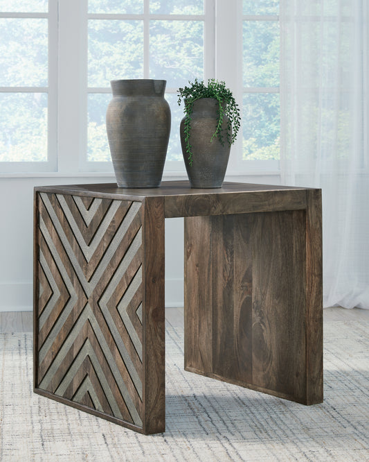 Bradenton Furniture Outlet - Ashley Furniture - Dreggan End Table - Square End Table / Brown - T567-2