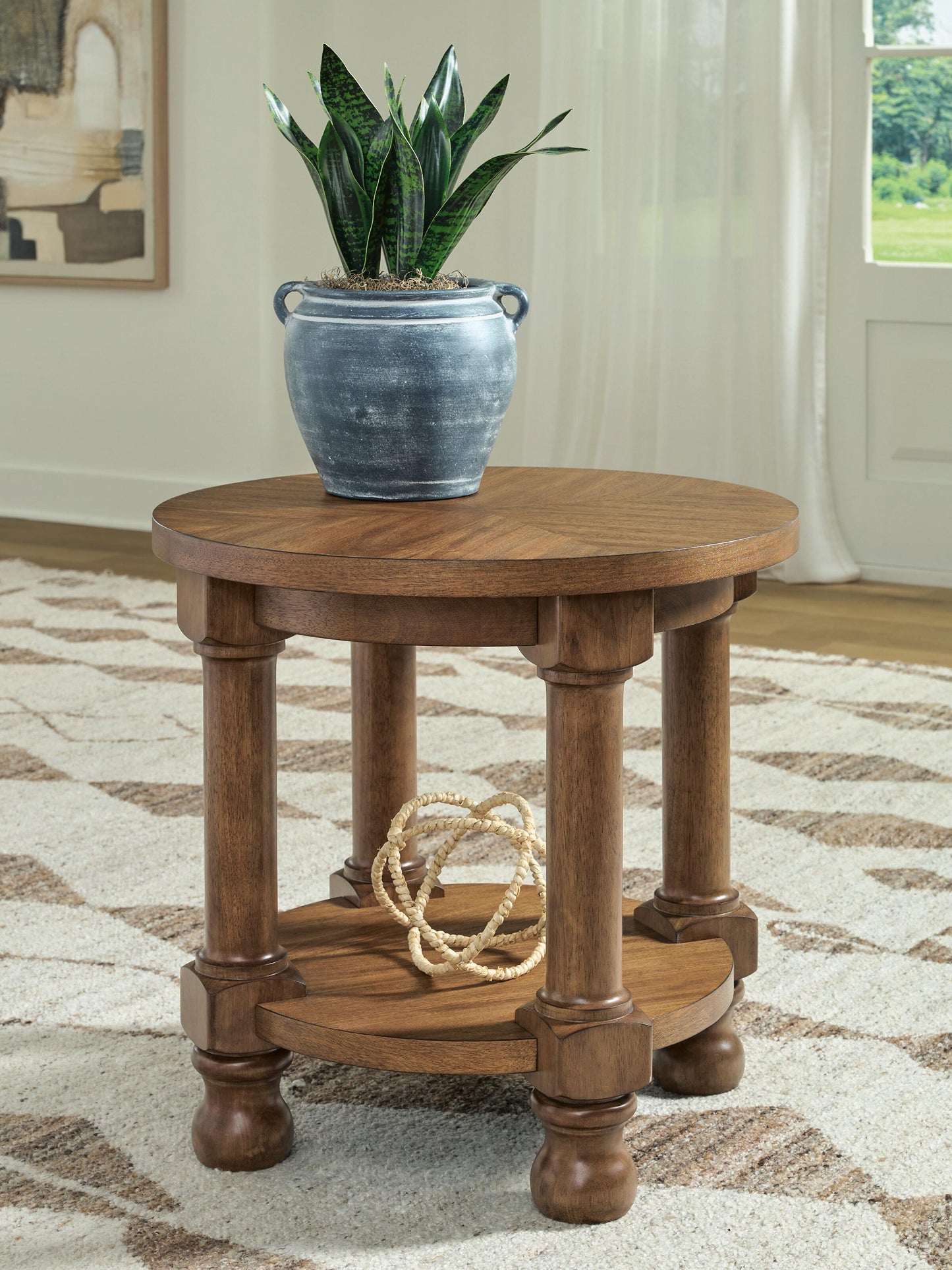 Bradenton Furniture Outlet - Ashley Furniture - Chadworth End Table - Round End Table - T614-6