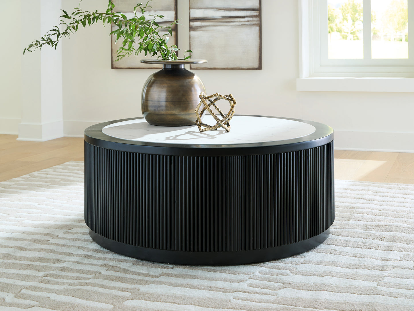Bradenton Furniture Outlet - Ashley Furniture - Grayman Coffee Table - Round Cocktail Table - T650-8