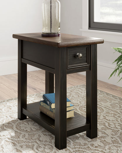 Bradenton Furniture Outlet - Ashley Furniture - Tyler Creek Chairside End Table - Chair Side End Table / Grayish Brown/Black - T736-107