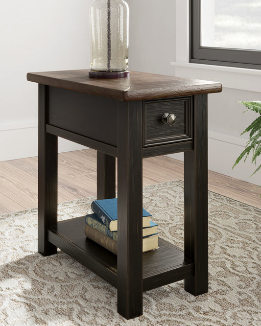 Bradenton Furniture Outlet - Ashley Furniture - Tyler Creek Chairside End Table - Chair Side End Table / Grayish Brown/Black - T736-107