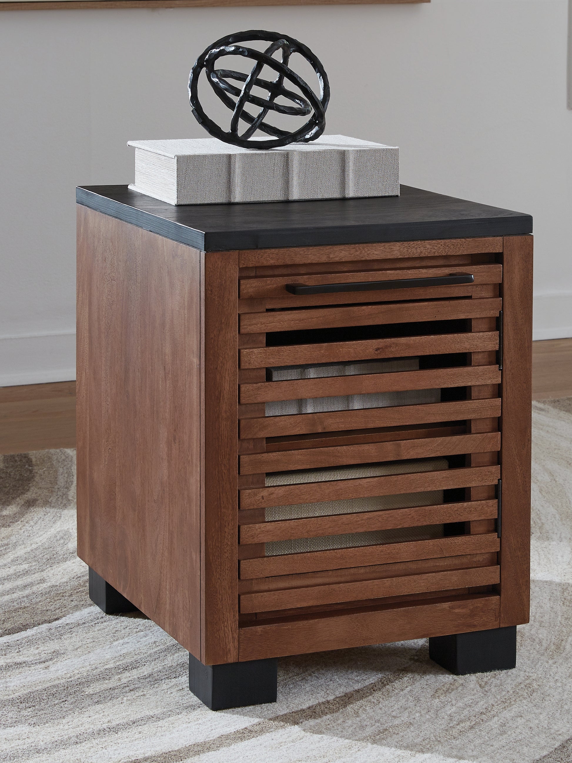 Bradenton Furniture Outlet - Ashley Furniture - Kallari Chairside End Table - Chair Side End Table / Warm Brown/Black - T737-7