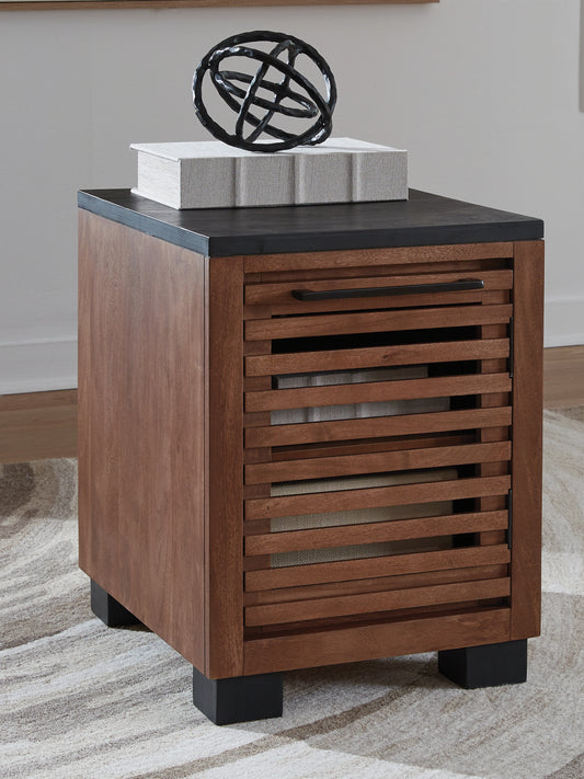 Bradenton Furniture Outlet - Ashley Furniture - Kallari Chairside End Table - Chair Side End Table / Warm Brown/Black - T737-7