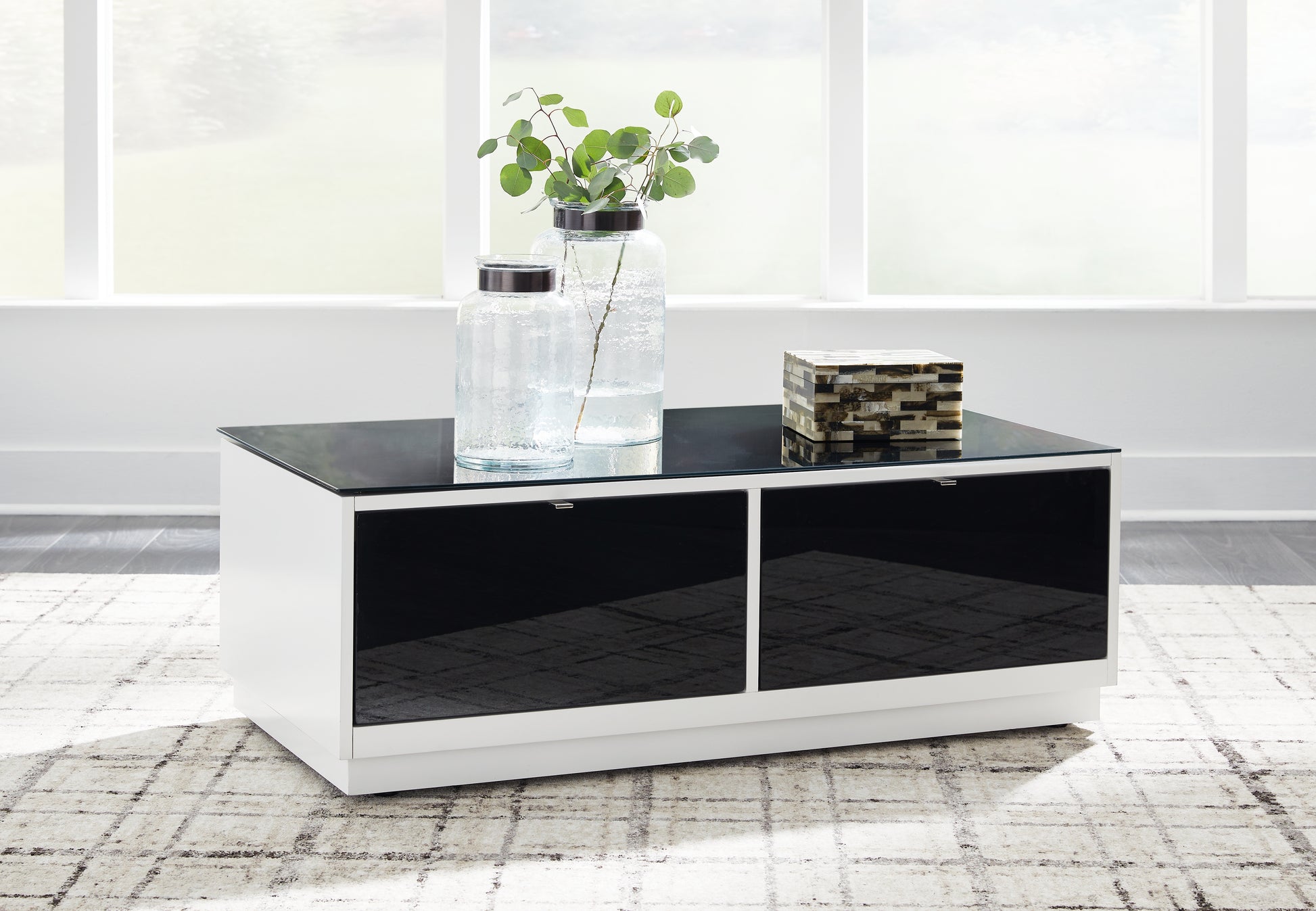Bradenton Furniture Outlet - Ashley Furniture - Gardoni Coffee Table - Rectangular Cocktail Table / White/Black - T756-1