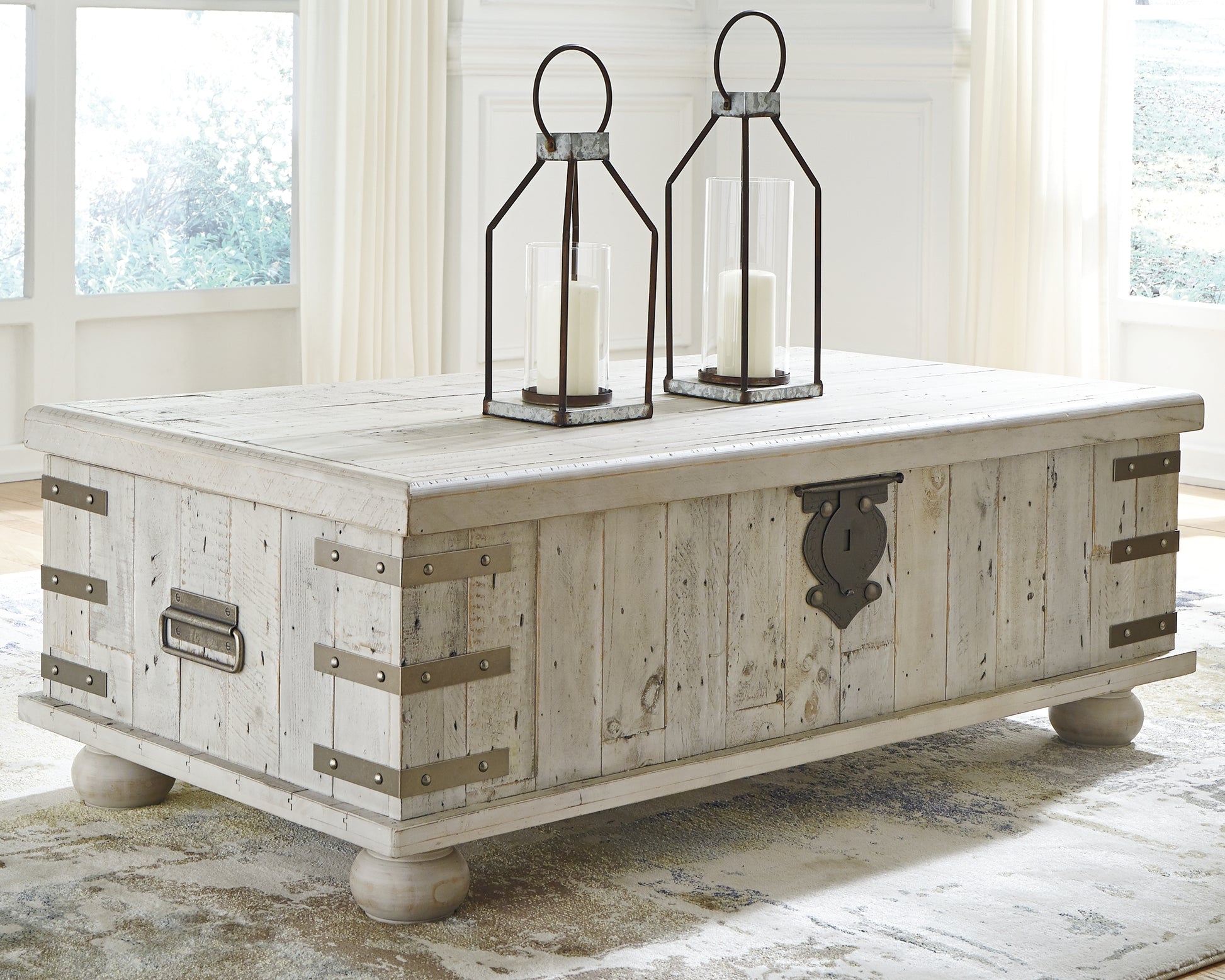Bradenton Furniture Outlet - Ashley Furniture - Carynhurst Coffee Table with Lift Top - Lift Top Cocktail Table / White Wash Gray - T757-9