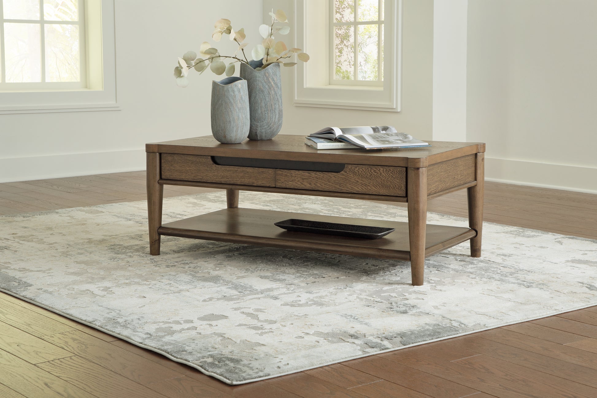 Bradenton Furniture Outlet - Ashley Furniture - Roanhowe Coffee Table - Rectangular Cocktail Table / Brown - T769-1