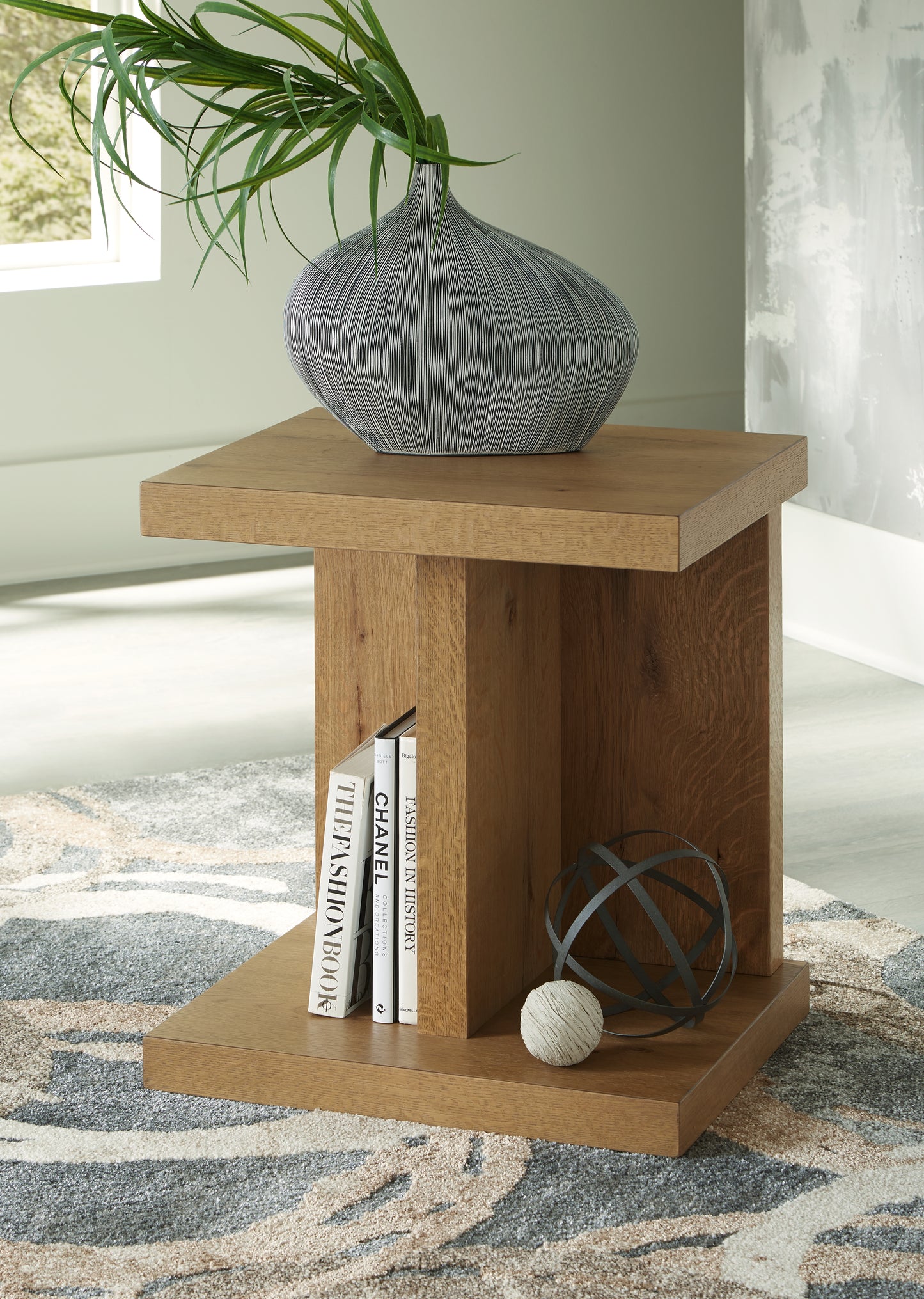 Bradenton Furniture Outlet - Ashley Furniture - Brinstead Chairside End Table - Chair Side End Table / Light Brown - T839-7